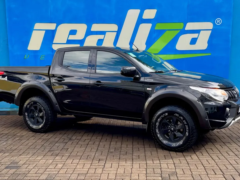Mitsubishi L200 Triton Sport GLX 2.4 CD Diesel Mec.