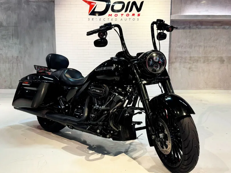 Harley ROAD KING SPECIAL FLHRXS