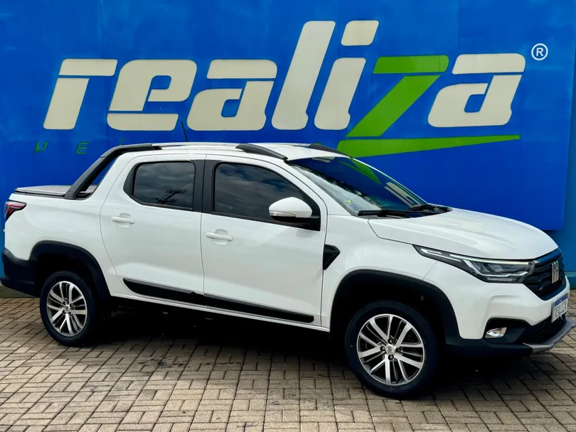 Fiat Strada Volcano 1.3 Flex 8V CD
