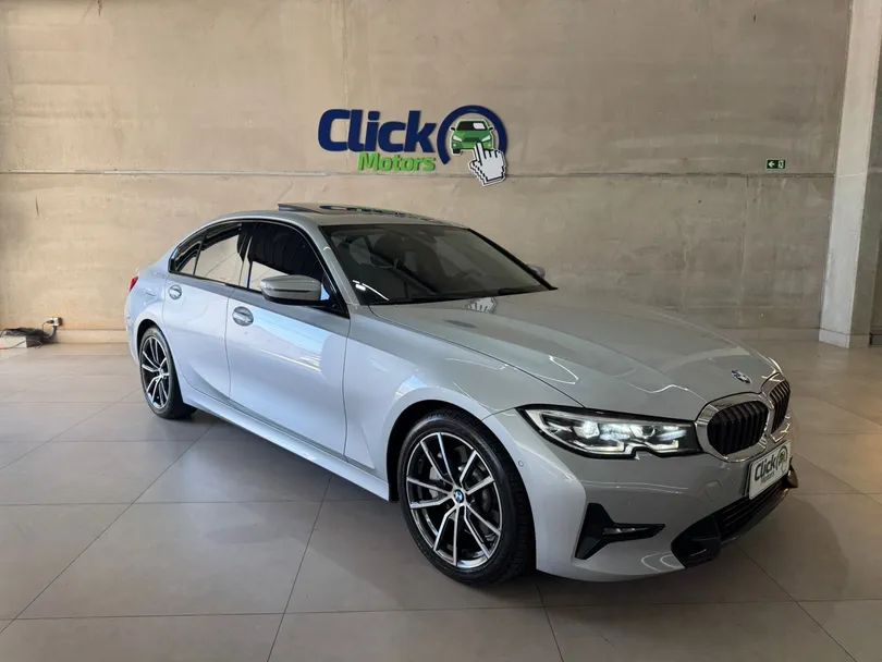 BMW 330i Sport 2.0 TB 16V 4p