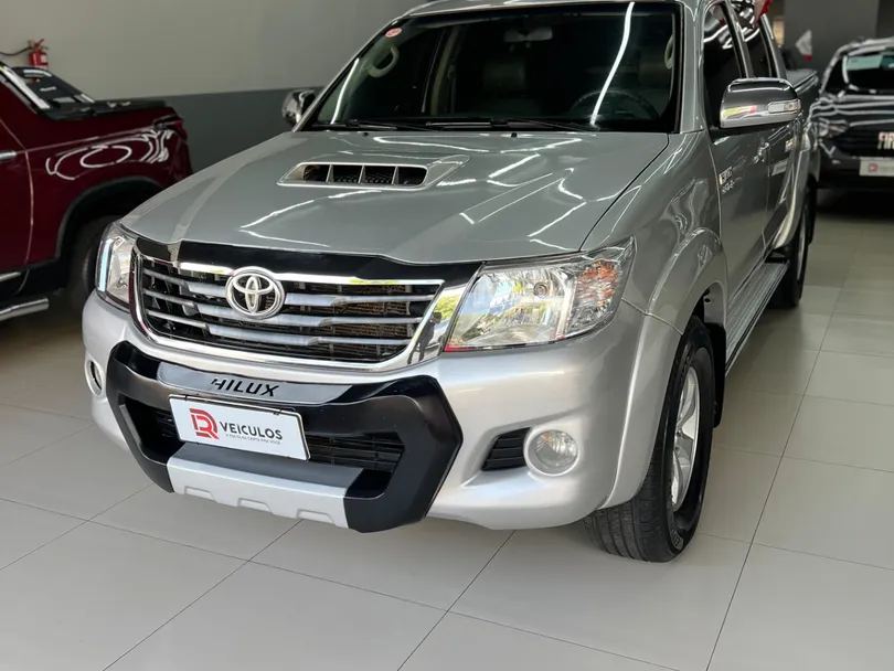 Toyota Hilux CD SRV D4-D 4x4 3.0 TDI Diesel Aut