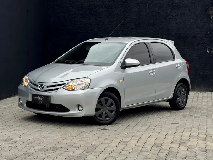 Toyota ETIOS XLS 1.5 Flex 16V 5p Mec.