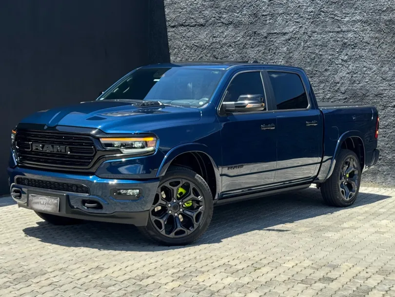 RAM 1500 LIMITED NIGHT EDITION 5.7 4x4 Aut.