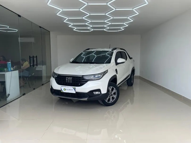 Fiat Strada Volcano 1.3 Flex 8V CD