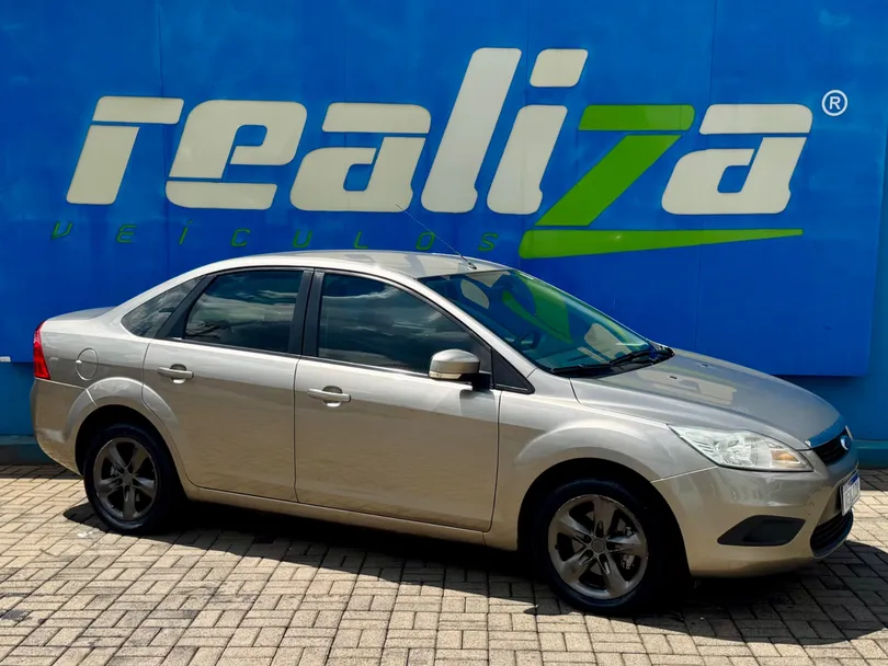 Ford Focus Sedan 2.0 16V/2.0 16V Flex 4p