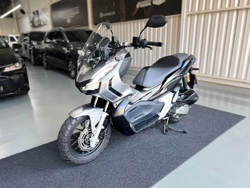 HONDA ADV 150