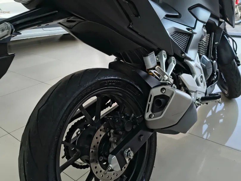 HONDA CB 300F Twister Flex