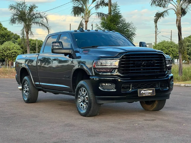 RAM 3500 LIMITED LONGHORN 6.7 TB CD Diesel