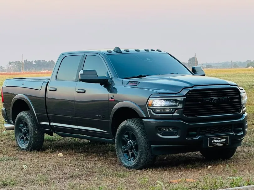 RAM 3500 LIMITED LONGHORN 6.7 TB CD Diesel
