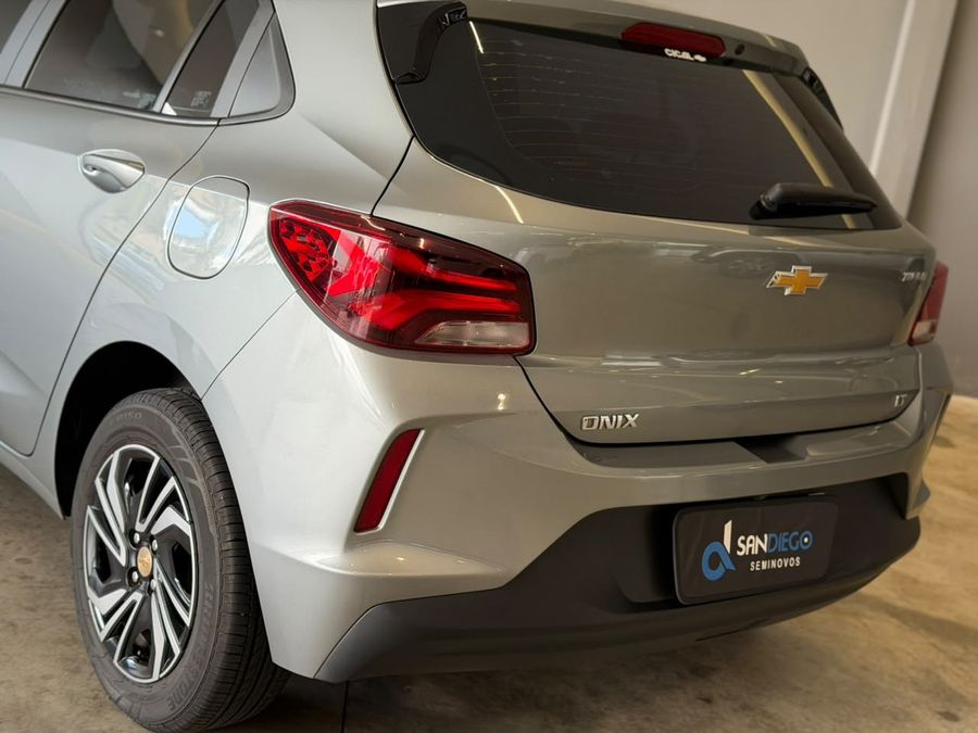 Chevrolet ONIX 2024