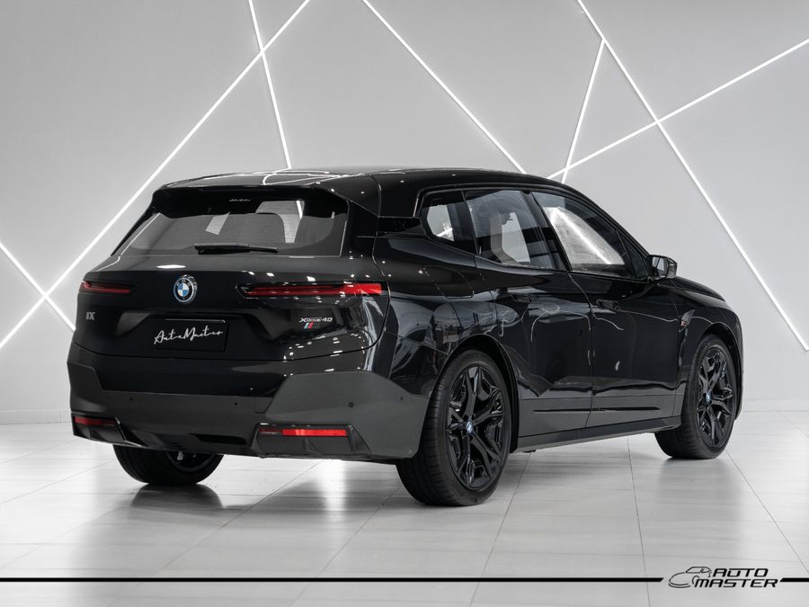 BMW iX 2024