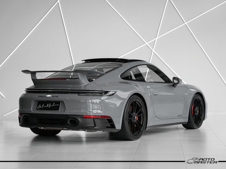 Porsche 911 2024