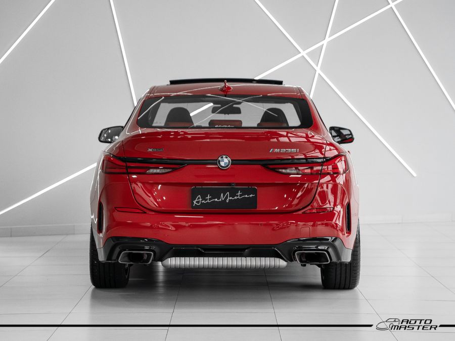 BMW M235i 2022