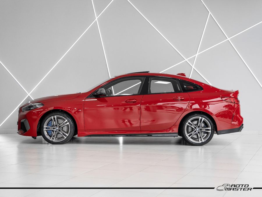 BMW M235i 2022