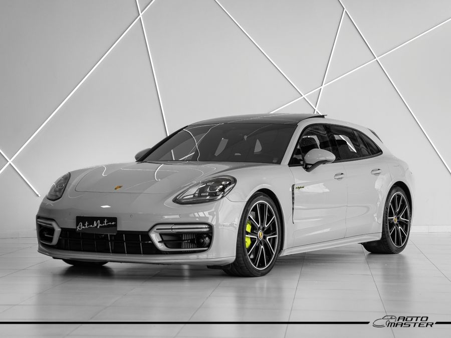 Porsche Panamera 4 Sport Turismo E-Hybrid