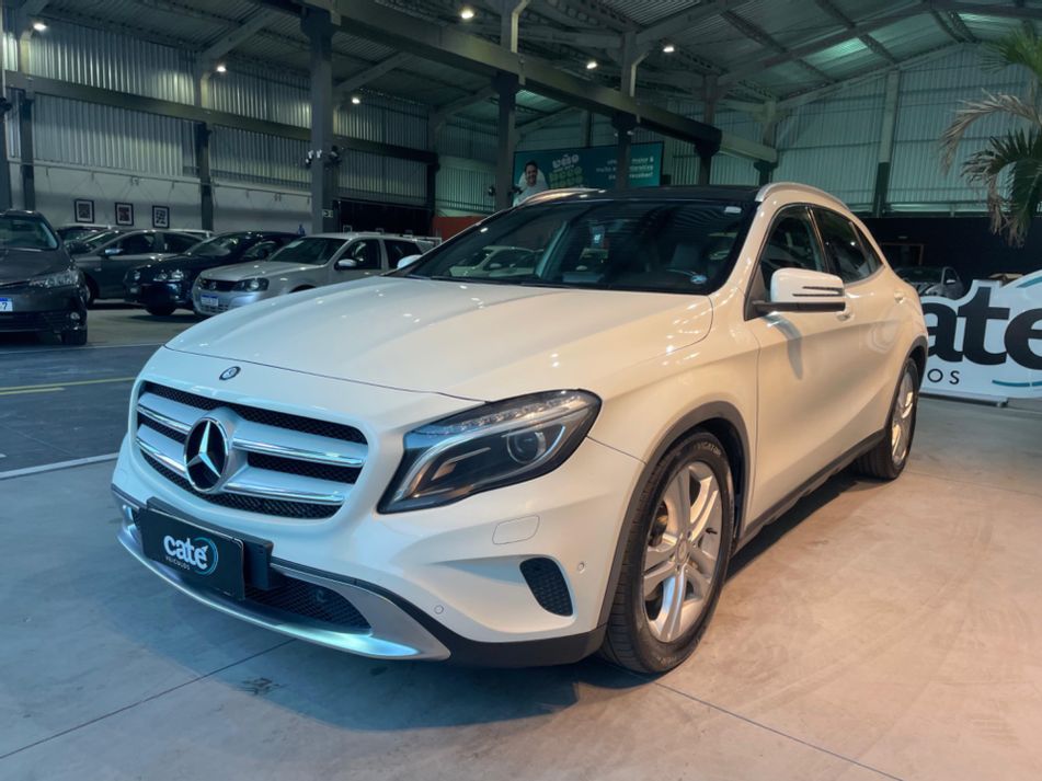 Mercedes GLA 250 Vision 2.0 TB 16V 211cv Aut.