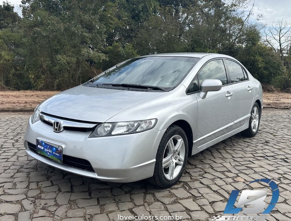 Honda Civic Sedan LXS 1.8/1.8 Flex 16V Aut. 4p