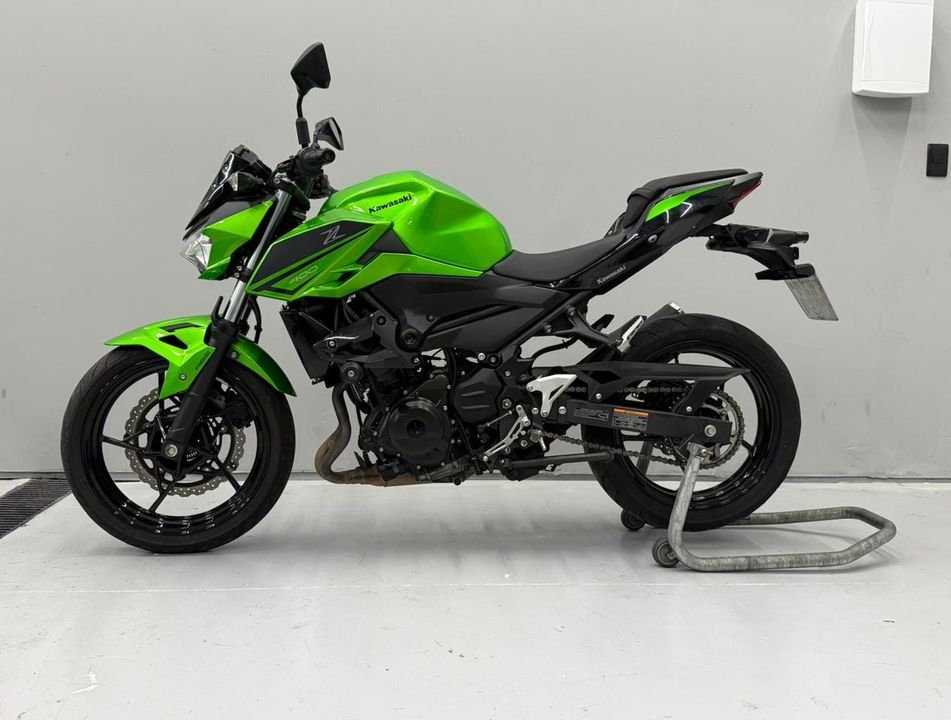 KAWASAKI Z 400