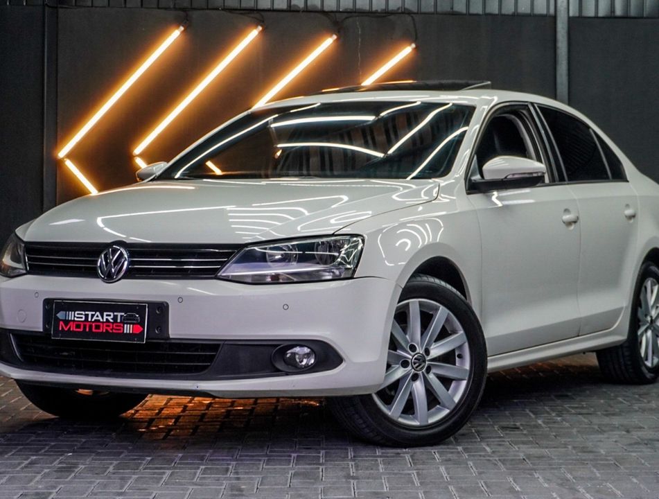 VolksWagen JETTA Comfortline 2.0 T.Flex 8V 4p Tipt.