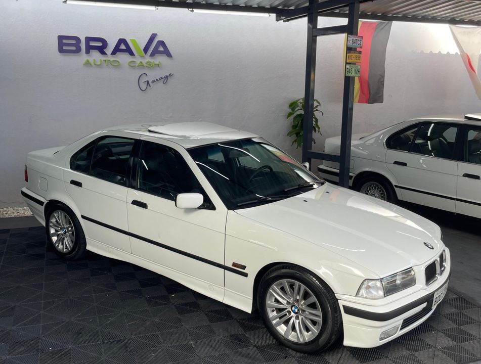 BMW 328i Touring/Sport