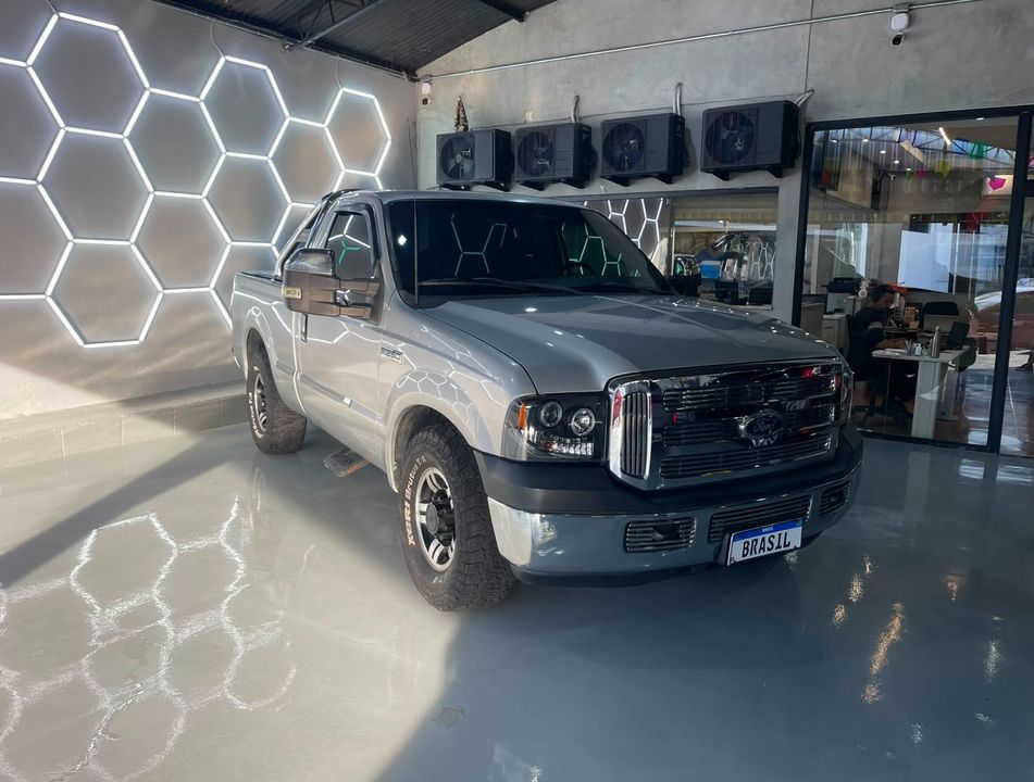 Ford F-250 XLT 3.9 4x2 Diesel TB
