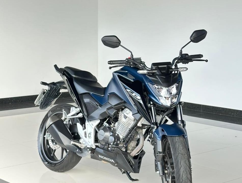 HONDA CB 300F Twister Flex