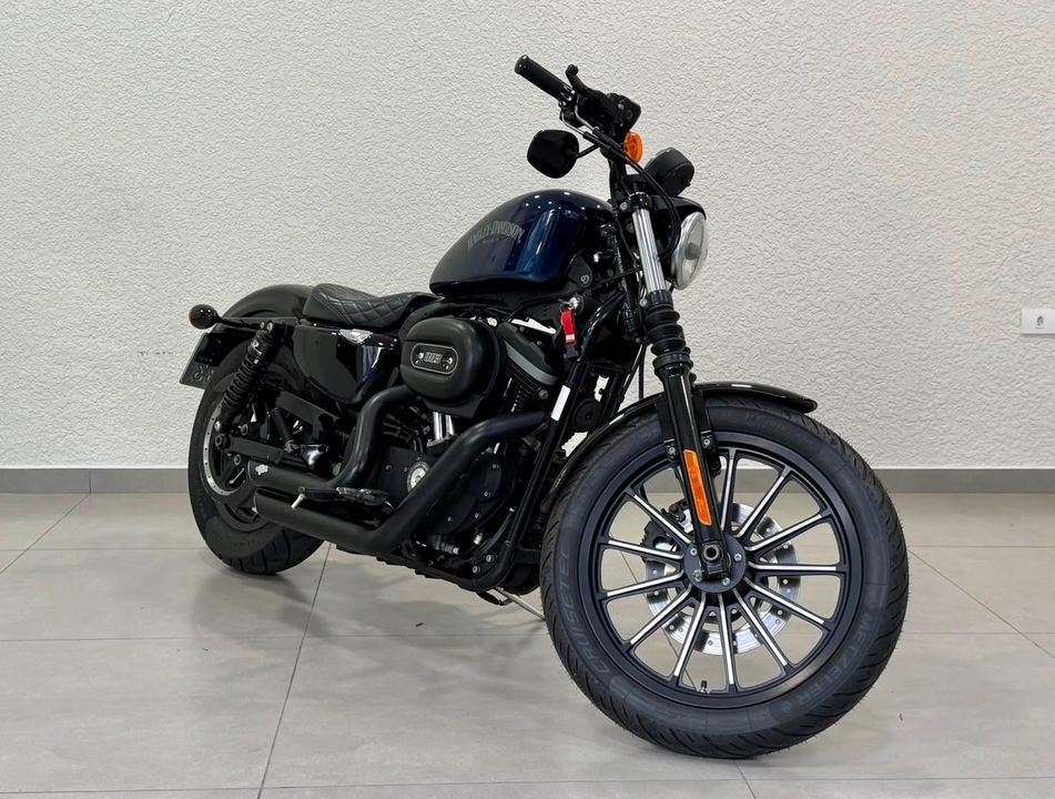 Harley XL 883N IRON