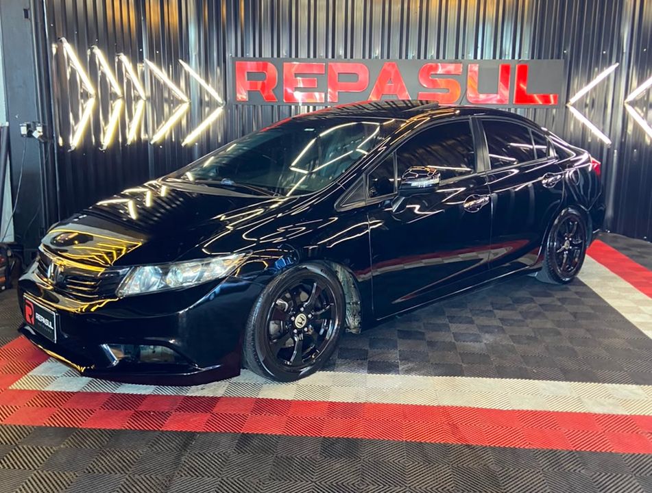 Honda Civic Sedan EXS 1.8/1.8 Flex 16V Aut. 4p