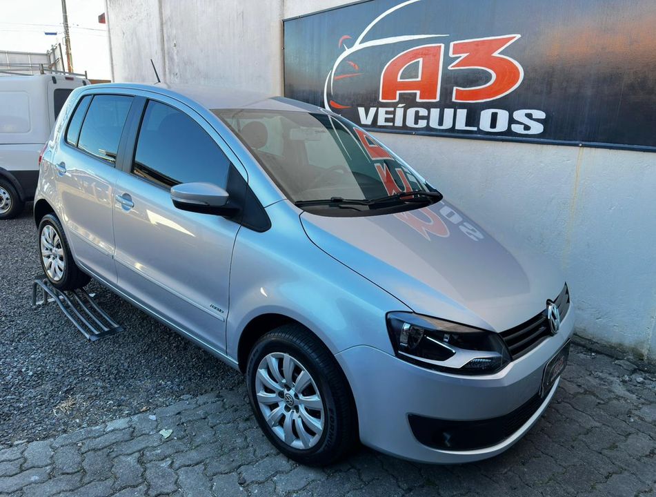 VolksWagen Fox 1.6 Mi Total Flex 8V 5p