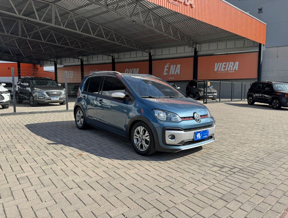 VolksWagen up! cross 1.0 TSI Total Flex 12V 5p