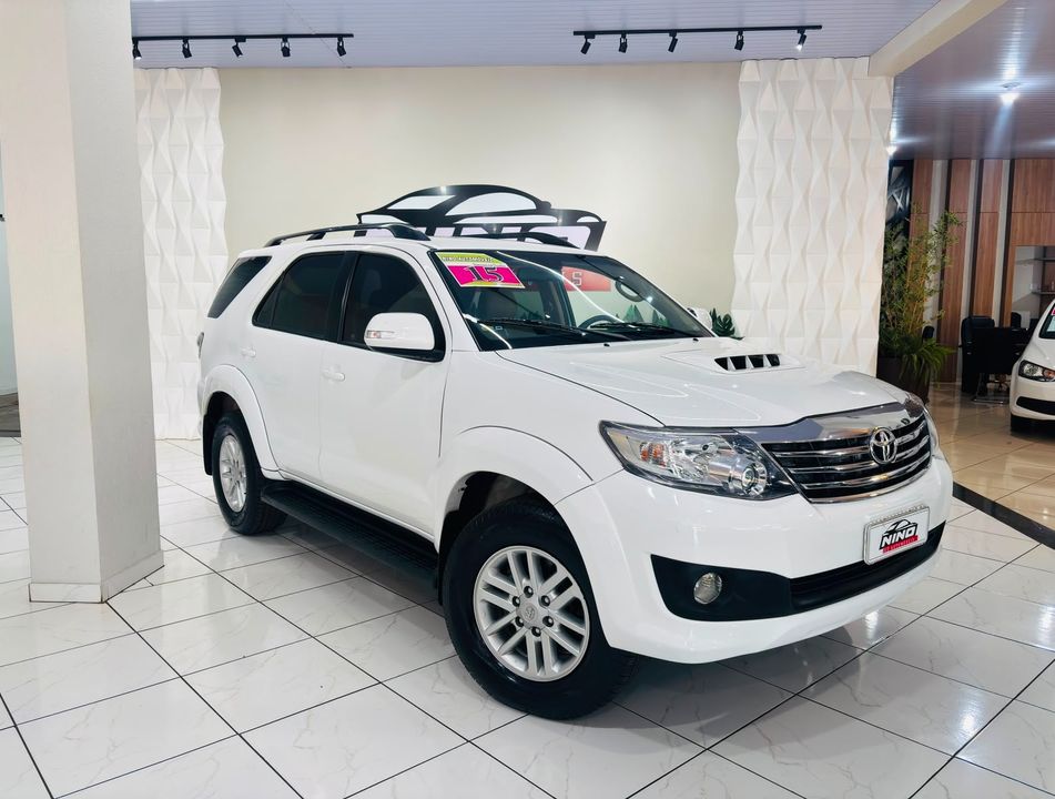 Toyota Hilux SW4 SRV D4-D 4x4 3.0 TDI Dies. Aut