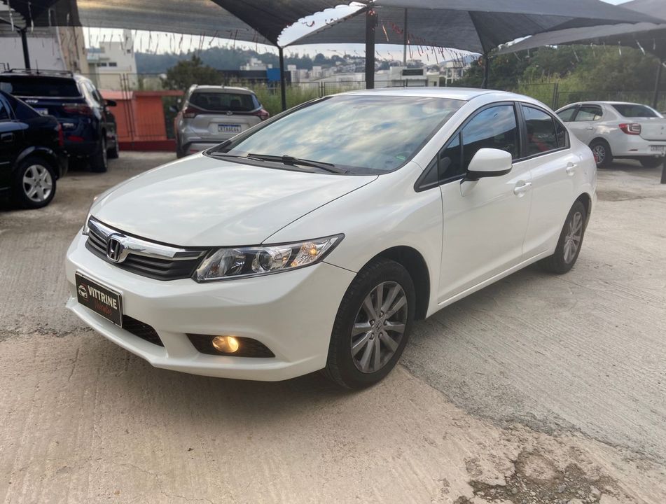 Honda Civic Sedan LXS 1.8/1.8 Flex 16V Aut. 4p