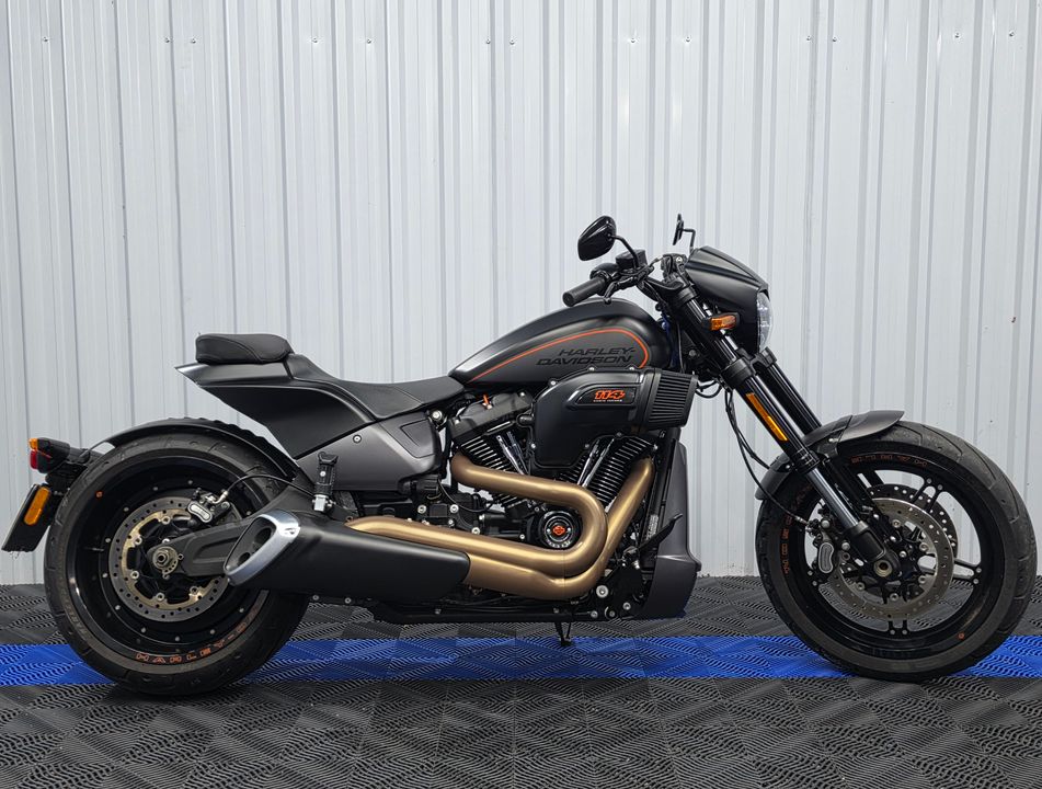 Harley SOFTAIL FXDR