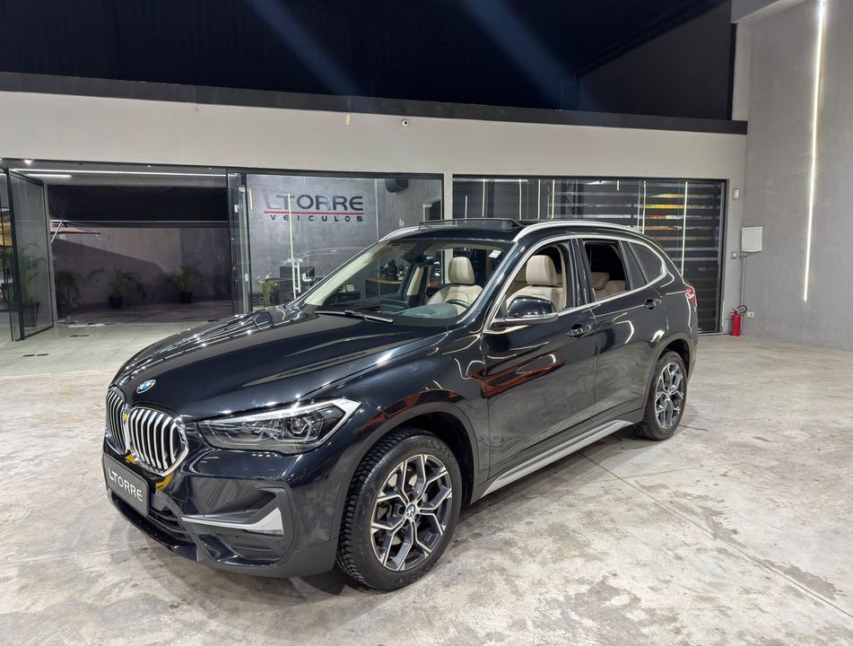 BMW X1 SDRIVE 20i X-Line 2.0 TB Active Flex