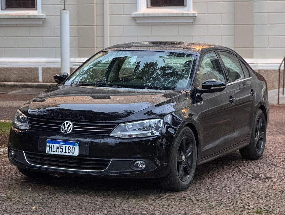 VolksWagen JETTA Highline 2.0 TSI 16V 4p Tiptronic