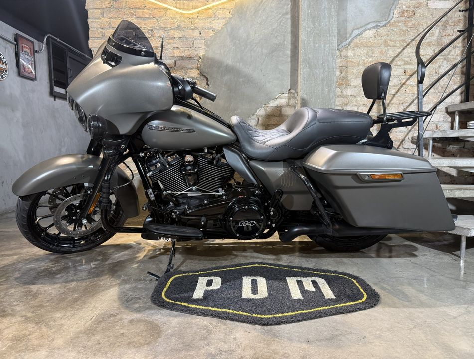 Harley STREET GLIDE SPECIAL FLHXS
