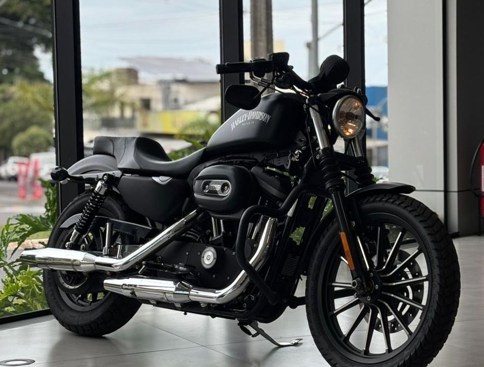 Harley XL 883N IRON