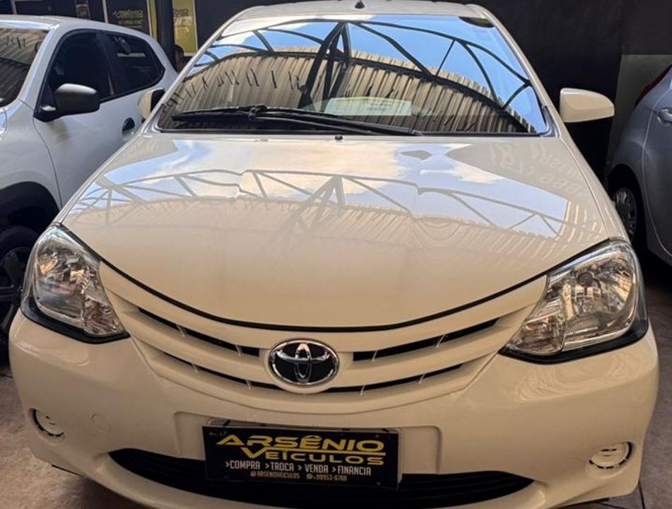 Toyota ETIOS XS 1.5 Flex 16V 5p Mec.