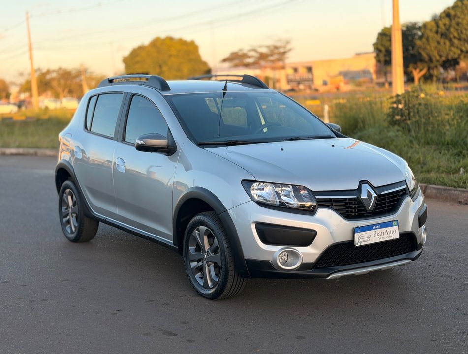 Renault SANDERO STEP. R. CURL Hi-Power 1.6 8V 5p