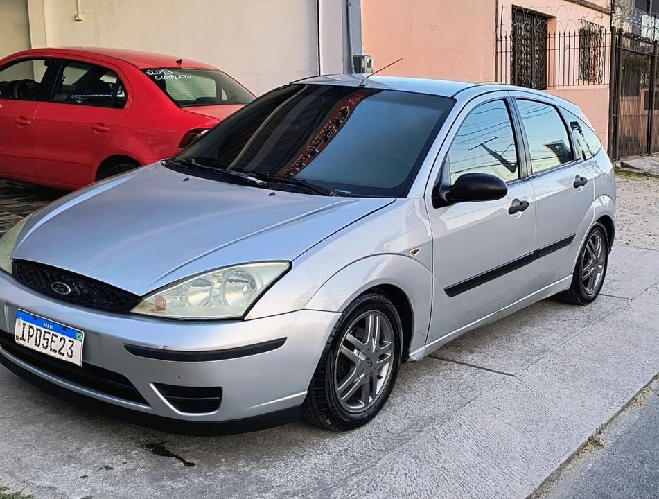 Ford Focus 2.0 16V/ 2.0 16V Flex 5p