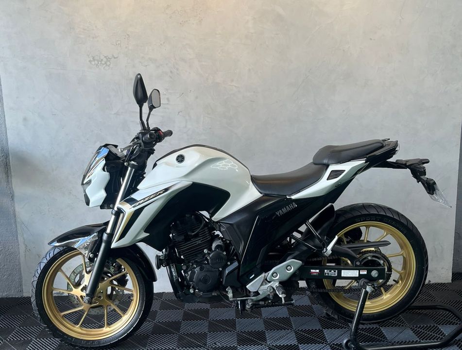 YAMAHA FZ25 250 FAZER CONNECTED