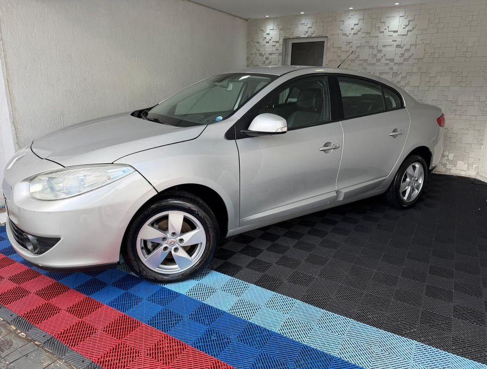 Renault FLUENCE Sed. Dynamique 2.0 16V FLEX Aut.
