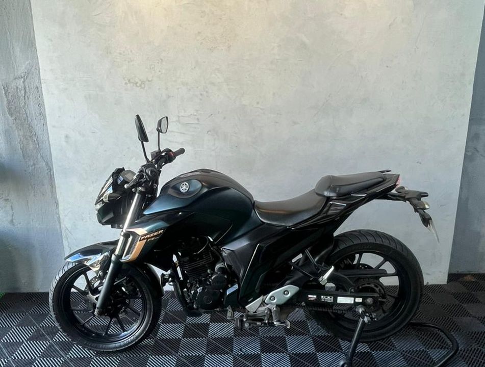 YAMAHA FZ25 250 FAZER FLEX