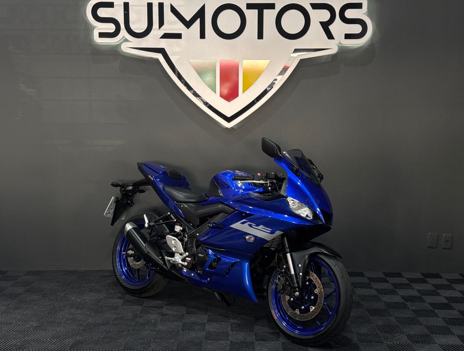 YAMAHA YZF R-3 321/ABS