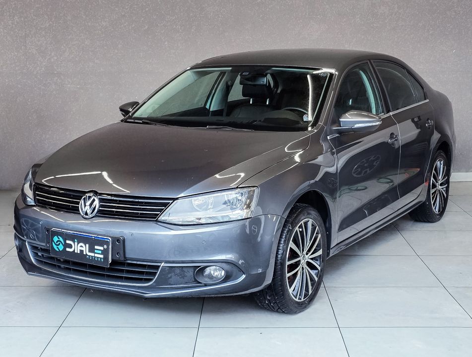 VolksWagen JETTA Highline 2.0 TSI 16V 4p Tiptronic