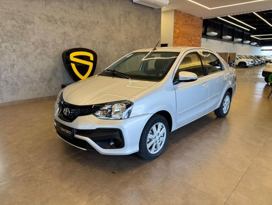 Toyota ETIOS X Plus 1.5 Flex 16V 5p Mec.
