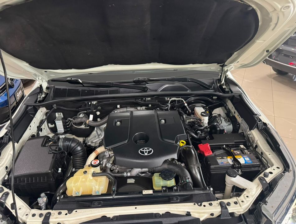 Toyota Hilux CD SRV 4x4 2.8 TDI Diesel Aut.
