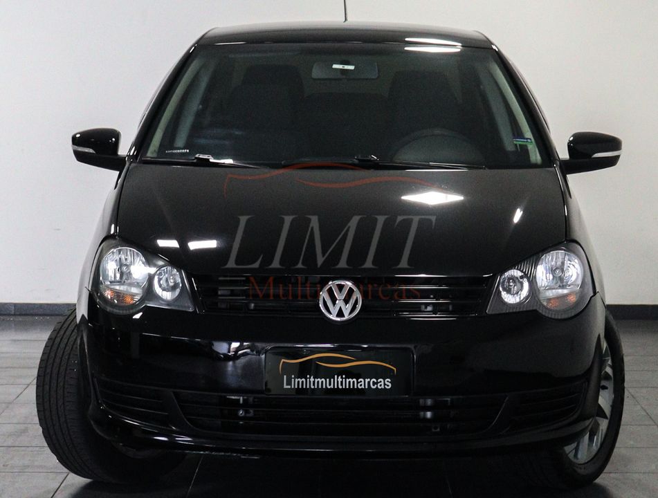 VolksWagen Polo Sedan 1.6 Mi Total Flex 8V 4p