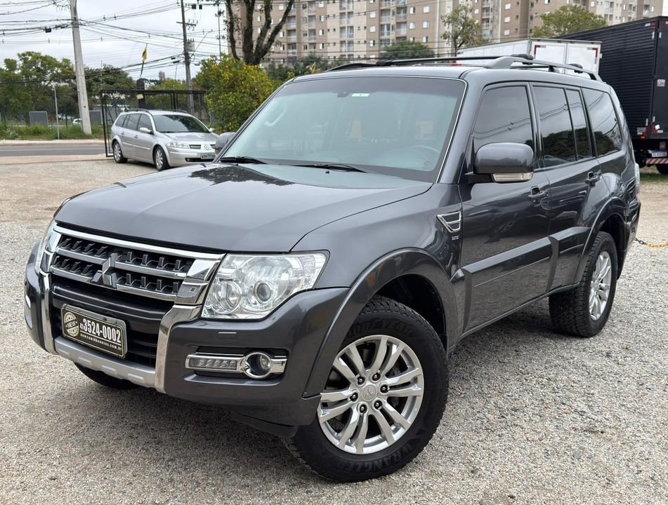 Mitsubishi Pajero HPE Full 3.2 4x4 T.I.Dies. 5p Aut