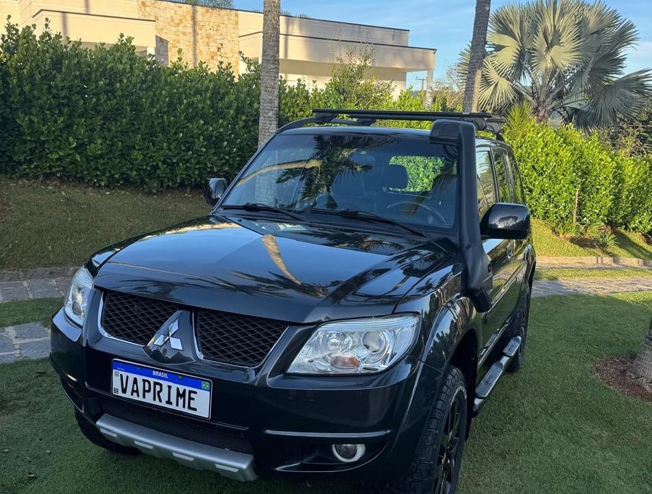 Mitsubishi Pajero TR4 2.0/ 2.0 Flex 16V 4x4 Aut.